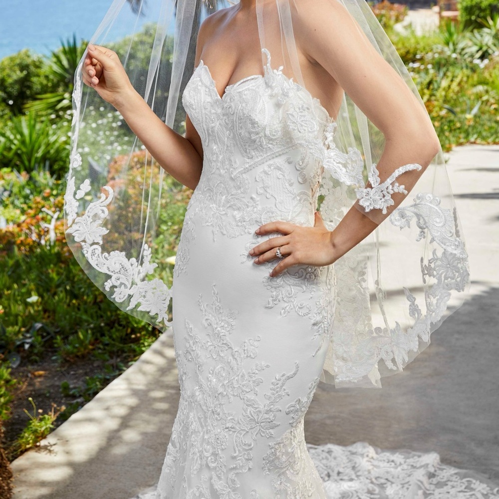 CasaBlanca Bridal Wedding Dress